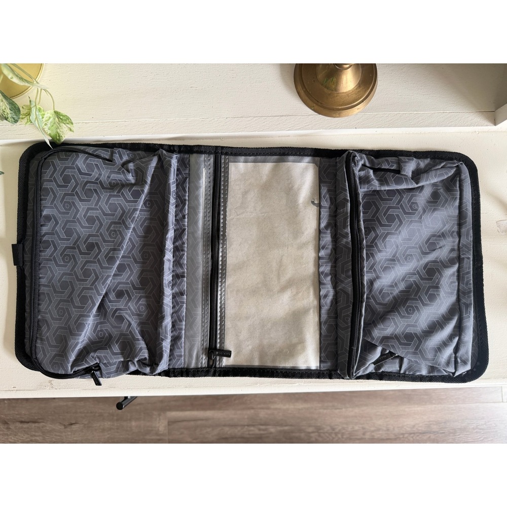Delsey Tri-Fold Organizer Hanging Toiletry Bag Black Nylon Travel Kit Wet Pocket